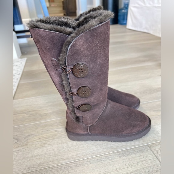 Ugg Bailey Button Tall boots Chocolate brown size 6 wide - Picture 13 of 15